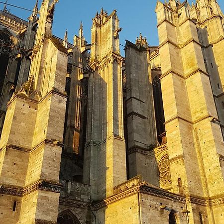 F1 Au Pied De La Cathedrale Apartment Beauvais Luaran gambar