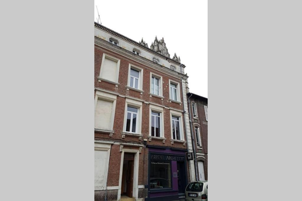 F1 Au Pied De La Cathedrale Apartment Beauvais Luaran gambar